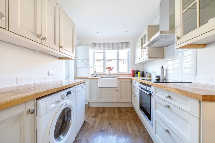 4 Park Gardens, Kingston Upon Thames