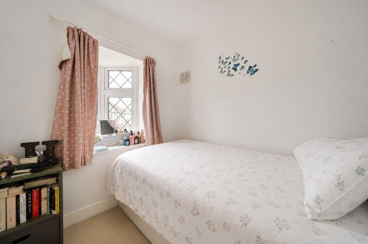 16 Garth Road, Kingston Upon Thames