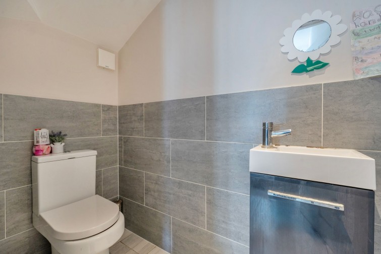 16 Garth Road, Kingston Upon Thames