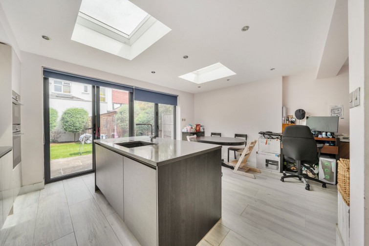 16 Garth Road, Kingston Upon Thames