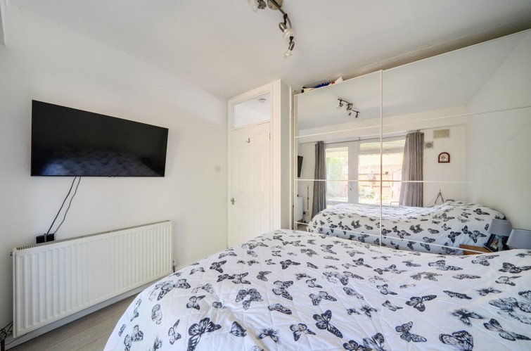 49 Perryfield Way, Richmond