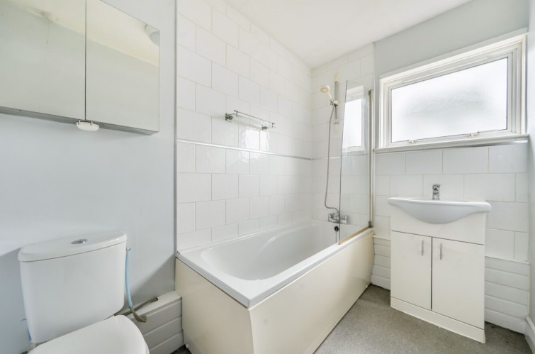 66 Latchmere Lane, Kingston Upon Thames