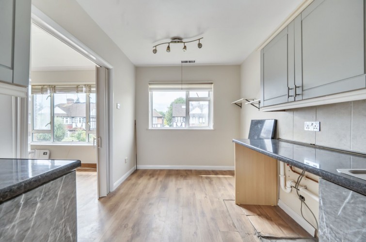 66 Latchmere Lane, Kingston Upon Thames