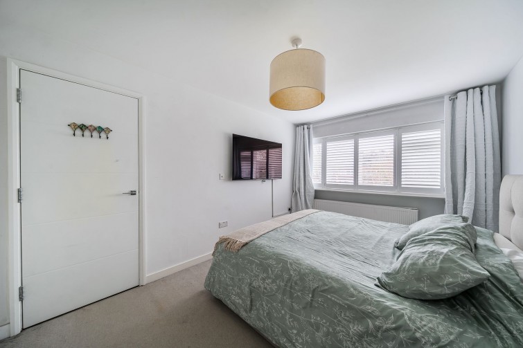 19 Perryfield Way, Richmond