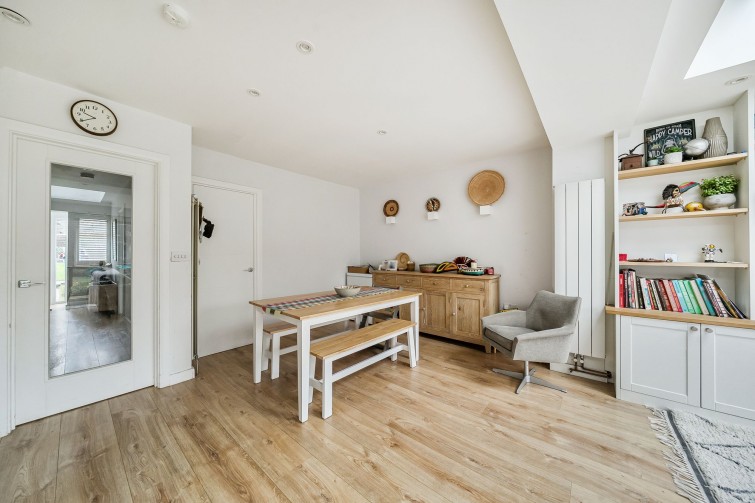 19 Perryfield Way, Richmond