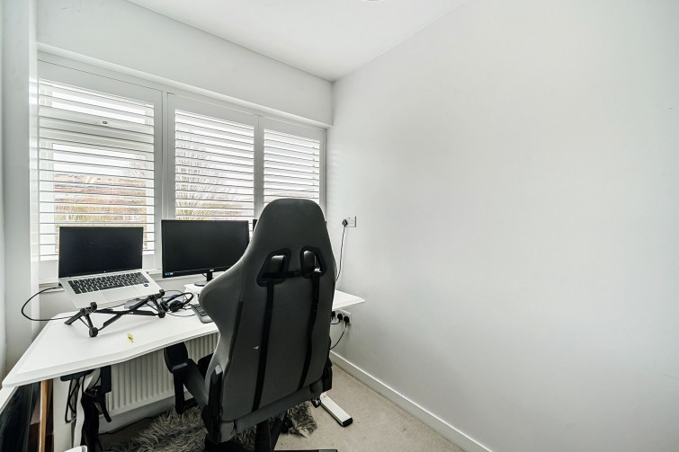 19 Perryfield Way, Richmond