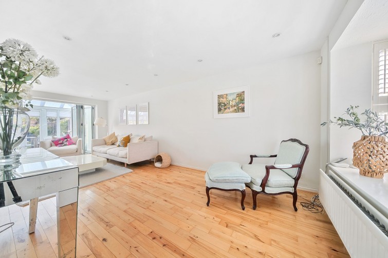 3 Debden Close, Kingston Upon Thames