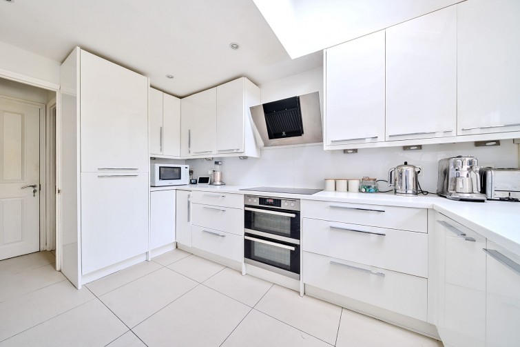 3 Debden Close, Kingston Upon Thames