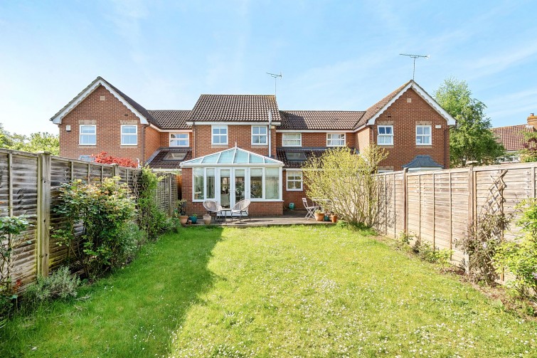 3 Debden Close, Kingston Upon Thames