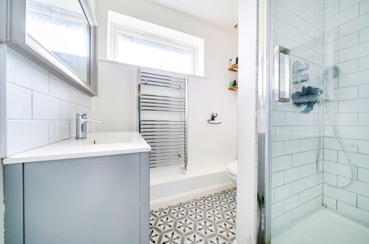 13 Locksmeade Road, Richmond