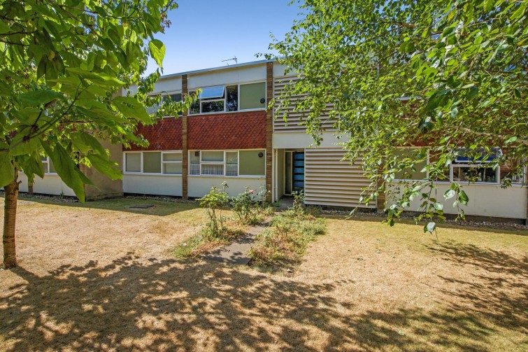 2 Dryden Court Parkleys, Richmond