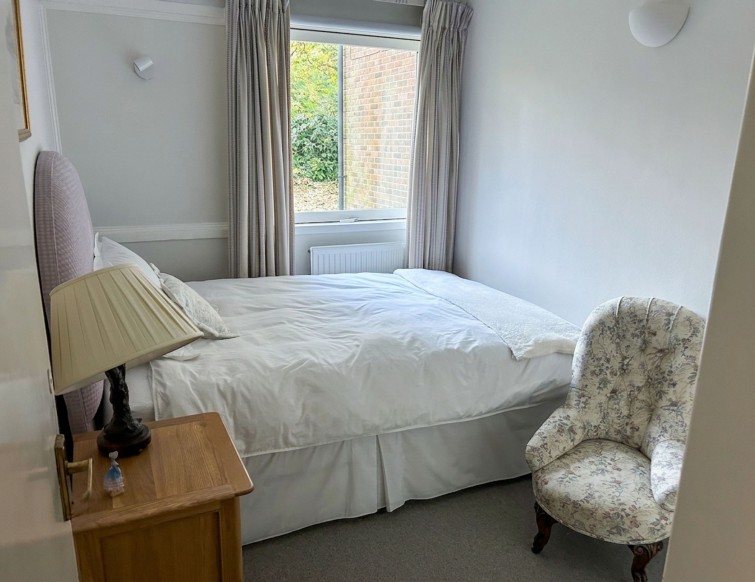 2 Dryden Court Parkleys, Richmond