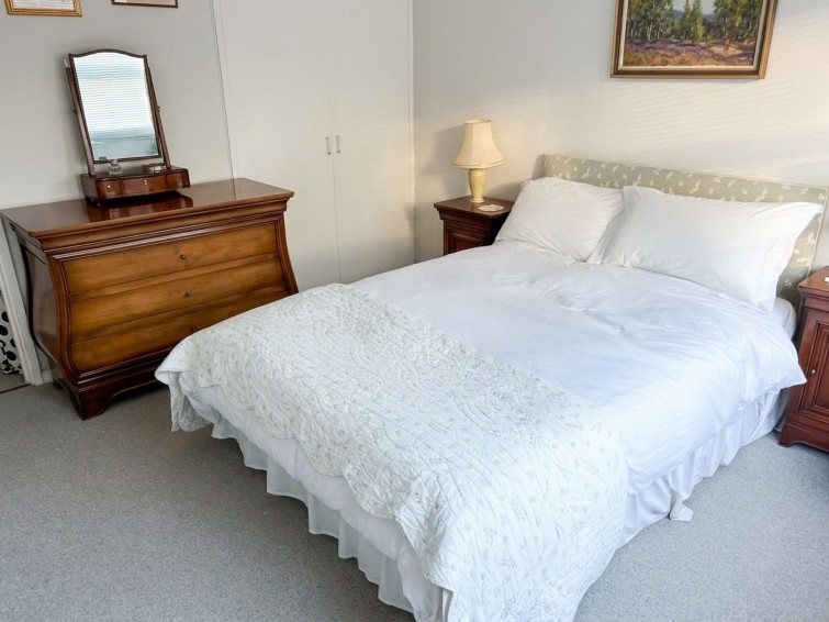 2 Dryden Court Parkleys, Richmond