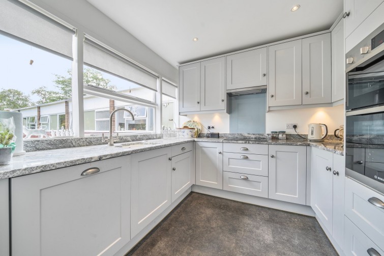 14 Marlowe Court Parkleys, Richmond