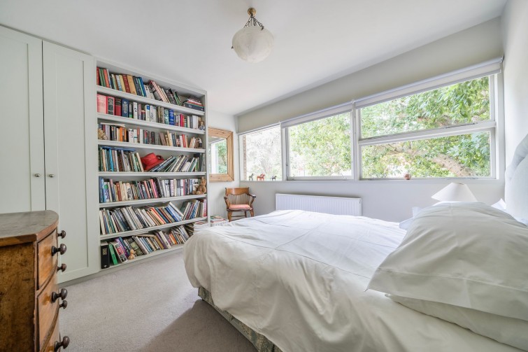 14 Marlowe Court Parkleys, Richmond