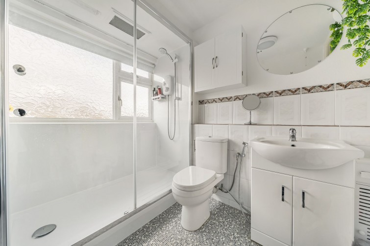 48 Breamwater Gardens, Richmond