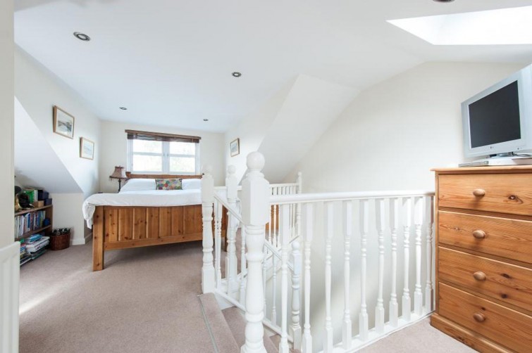 24 New Road, Richmond