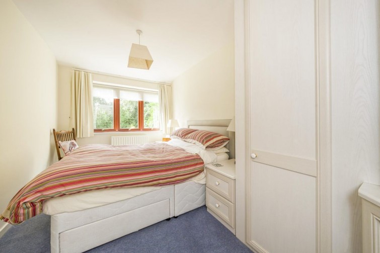 11 Ham Farm Road, Richmond