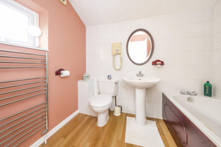 11 Ham Farm Road, Richmond