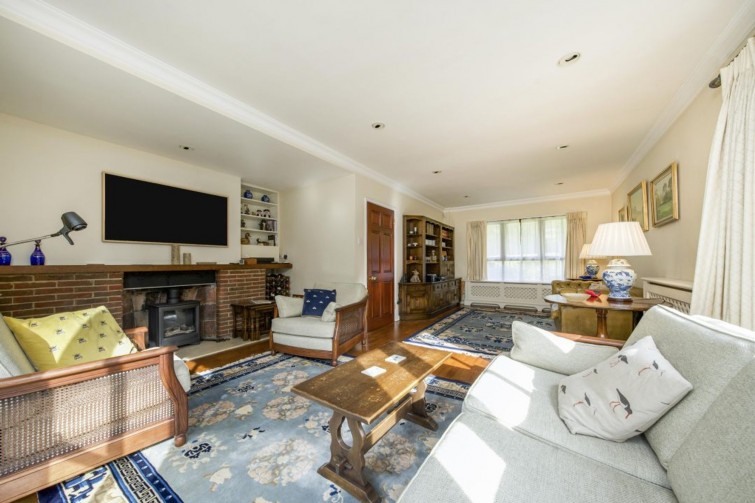 11 Ham Farm Road, Richmond