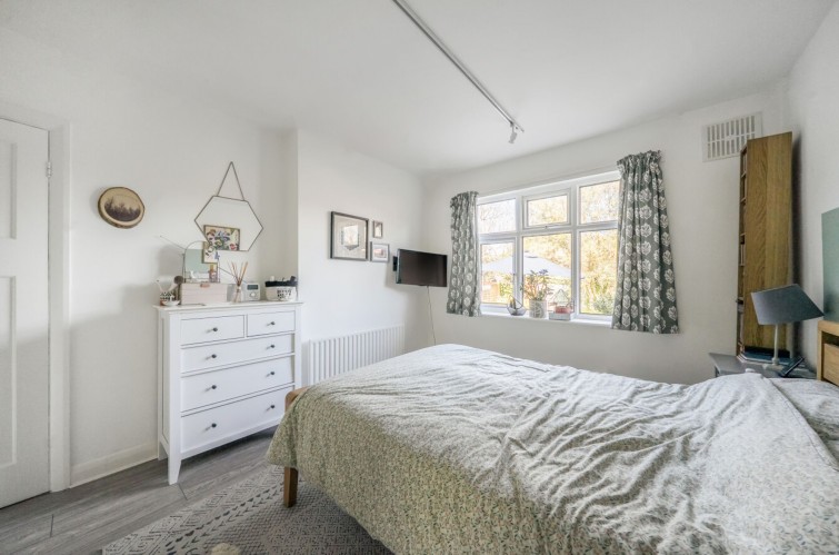 253 Tudor Drive, Kingston Upon Thames