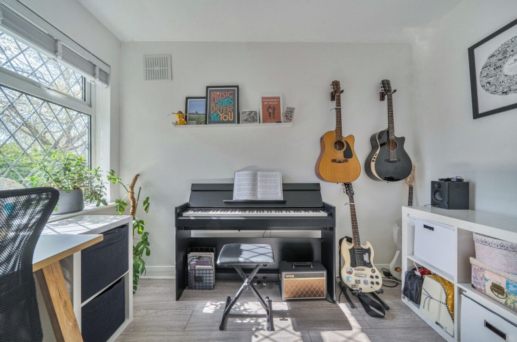 253 Tudor Drive, Kingston Upon Thames