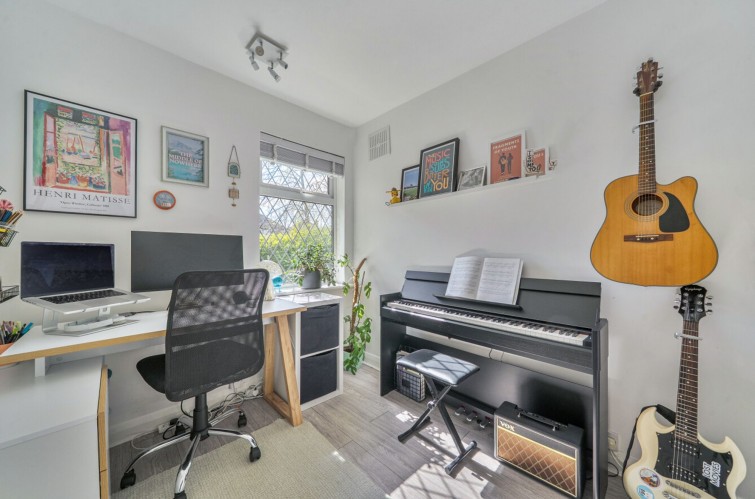 253 Tudor Drive, Kingston Upon Thames