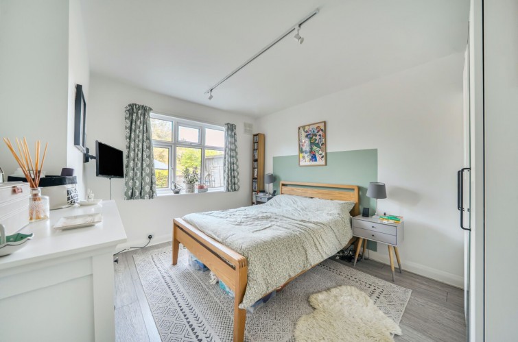 253 Tudor Drive, Kingston Upon Thames