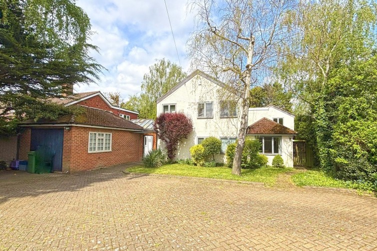 14 Sandy Lane, Richmond