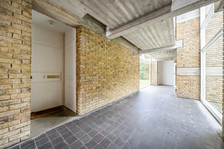 25 Langham House Close, Richmond