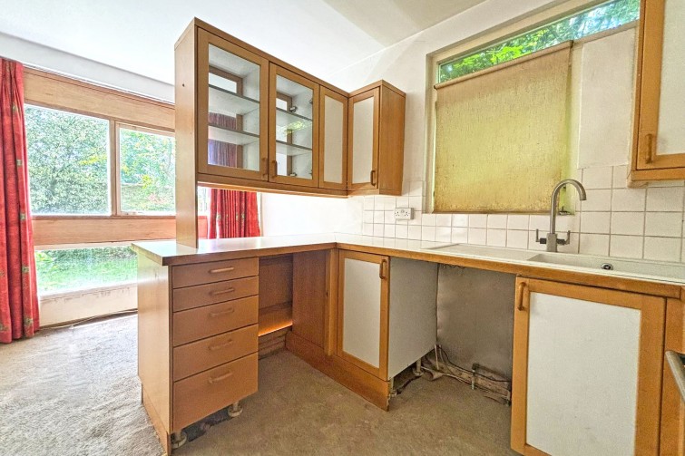 25 Langham House Close, Richmond