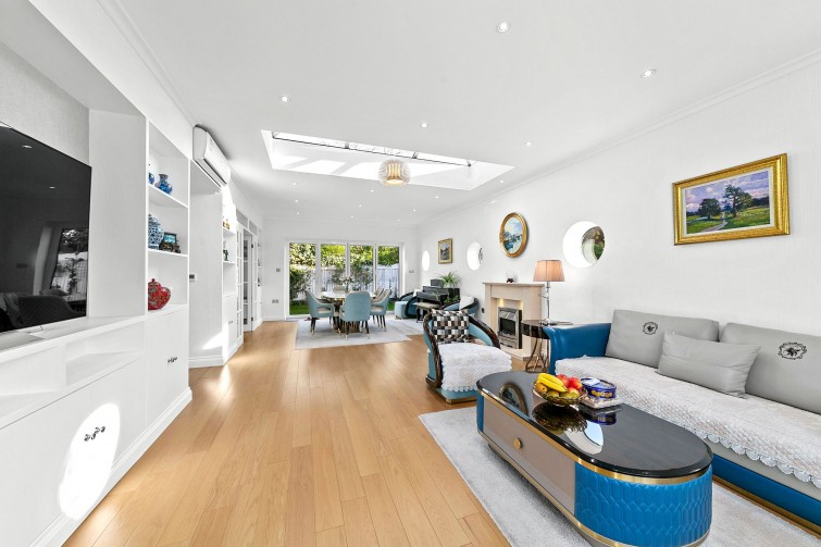 8 Thamesgate Close, Richmond