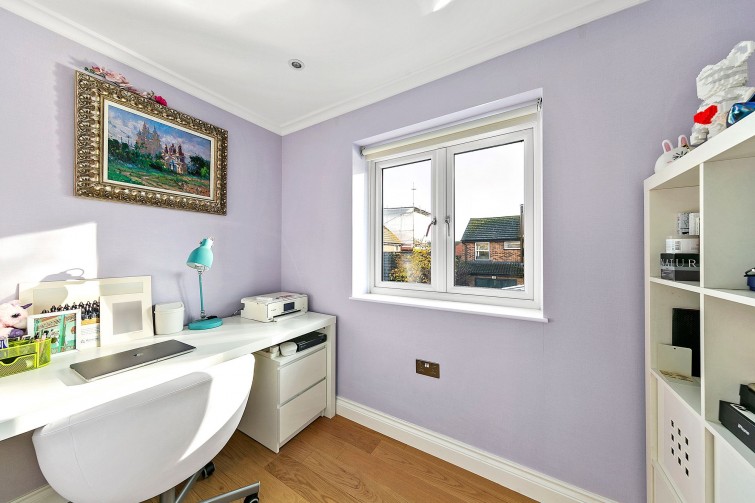 8 Thamesgate Close, Richmond