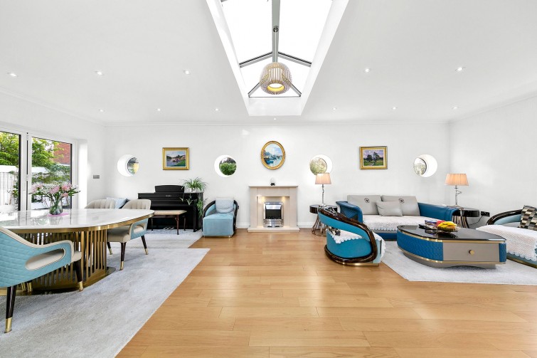8 Thamesgate Close, Richmond