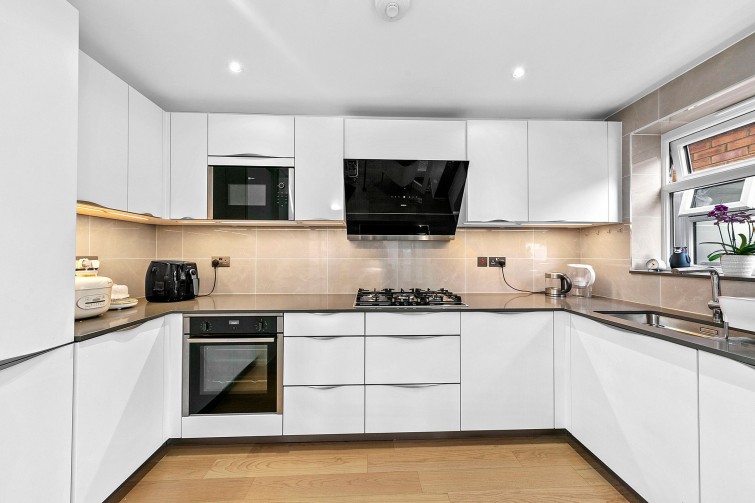 8 Thamesgate Close, Richmond
