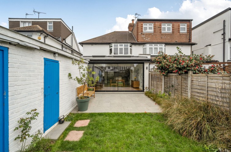 11 Garth Road, Kingston Upon Thames