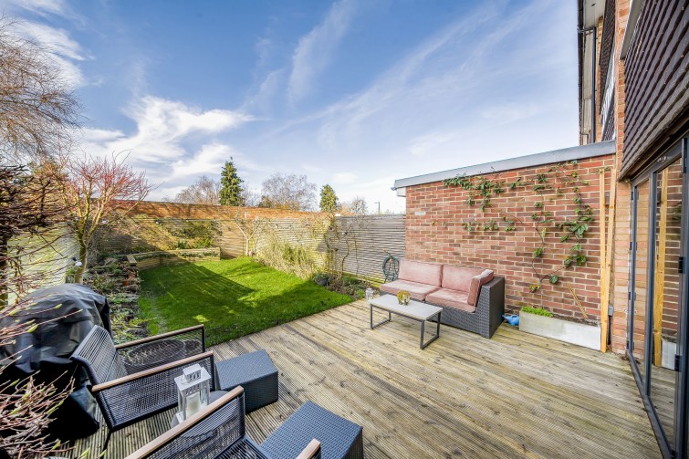 113 Perryfield Way, Richmond
