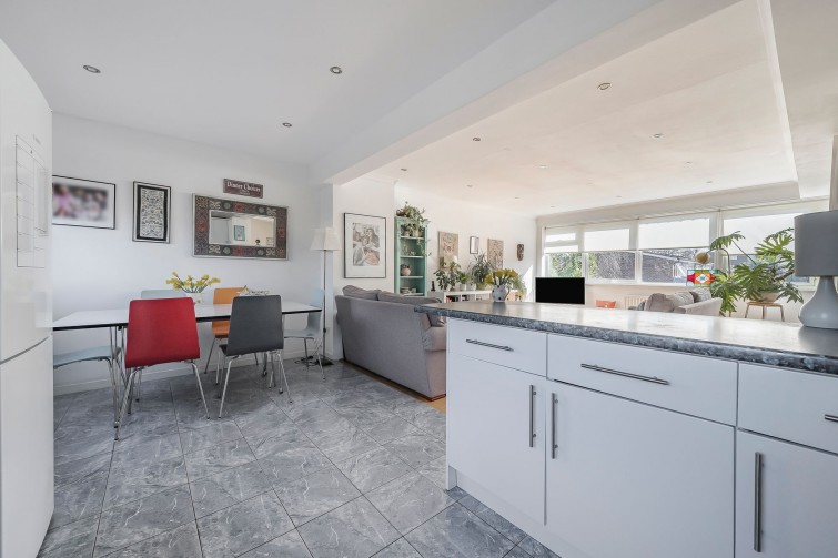 12 Breamwater Gardens, Richmond