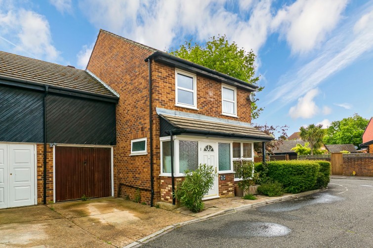 13 Thamesgate Close, Richmond