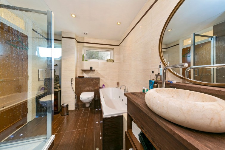 13 Thamesgate Close, Richmond