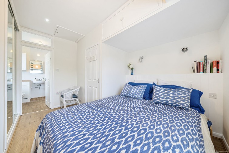 65 Ham Common, Richmond