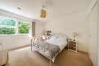 15 Milton Court Parkleys, Richmond