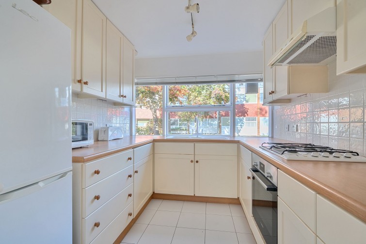 2 Brooke Court Parkleys, Richmond