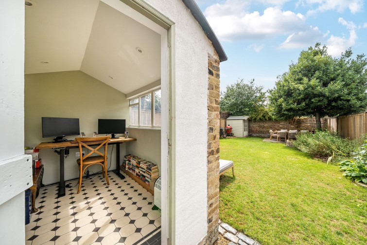 225 Petersham Road, Richmond