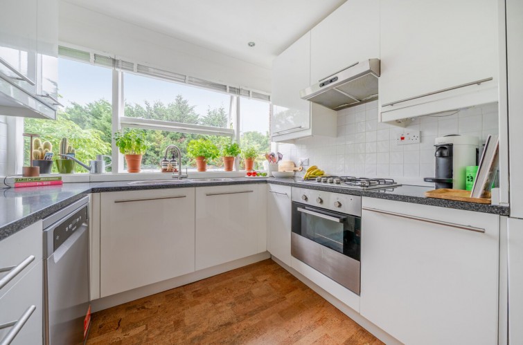 12 Brooke Court Parkleys, Richmond