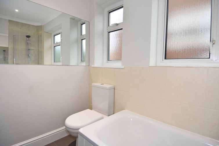 24 Kelvedon Close, Kingston Upon Thames