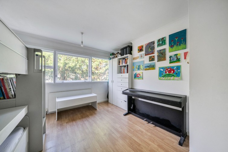 4 Tennyson Court Parkleys, Richmond