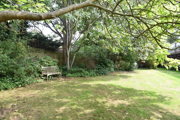 4 Tennyson Court Parkleys, Richmond