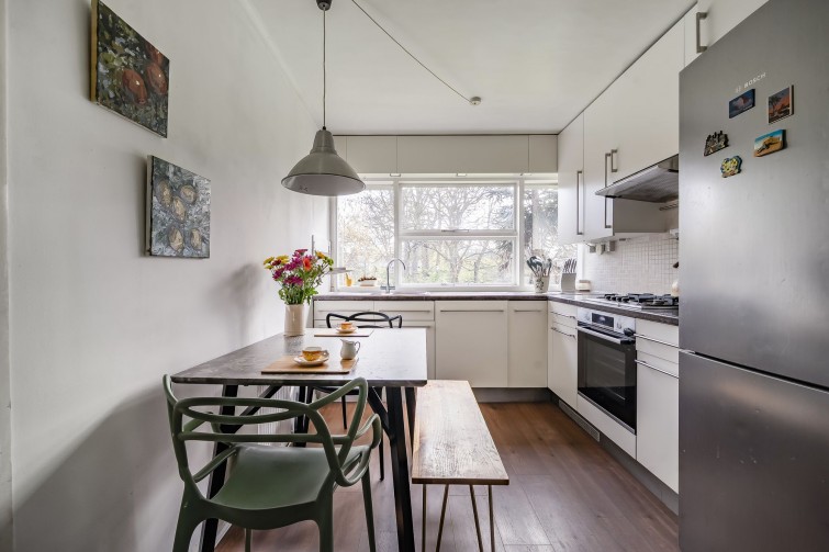 4 Tennyson Court Parkleys, Richmond