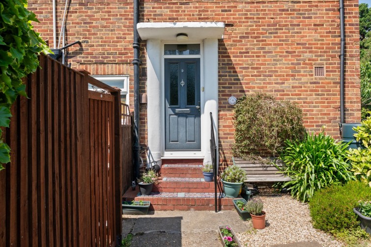 Flat 9, Queens Court Queens Road, Kingston Upon Thames
